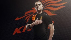 IM电竞官网-C罗归来首秀惊艳，西班牙球迷疯狂膜拜